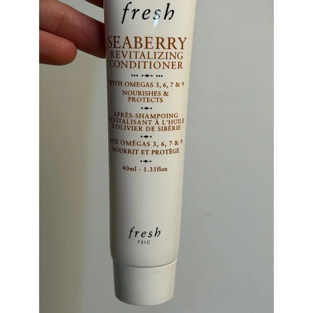 Fresh Seaberry Revitalizing Conditioner White Nourishing Omegas Travel SZ 1.35oz